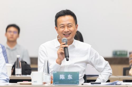 市国资委副主任陈东