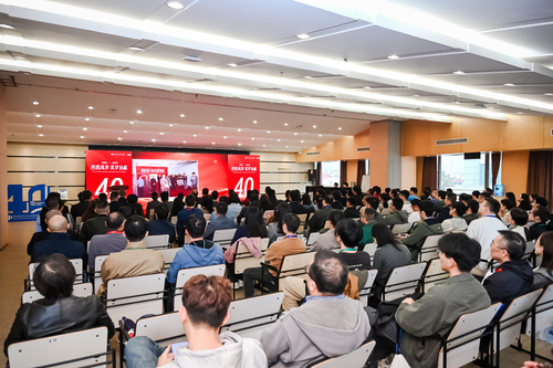 YR8_9902_3576171408-oi4094060854 YR8_9902_3576171408-oi4094060854