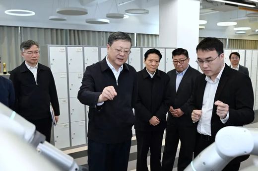 围绕深化开发区管理制度改革、推动高新区高质量发展，陈吉宁开展中央巡视反馈意见整改专题调研