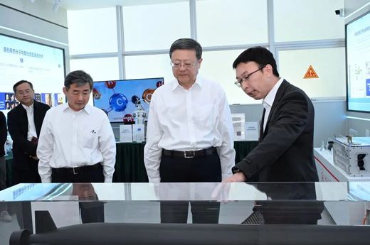 提高基础研究整体效能，壮大基础研究人才队伍！陈吉宁在上海交通大学和华东师范大学调研