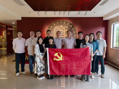 图片8 图片8